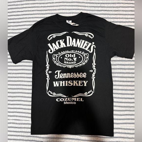 NWT Jack Daniel’s Tennessee Whiskey T-Shirt Size Medium - Picture 1 of 7
